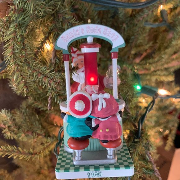 Sharing a Soda Hallmark Keepsake Magic Christmas Ornament - 1996 - Picture 3 of 10